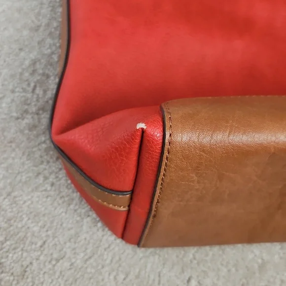 Market & Spruce Red Tote - Picture 8 of 8